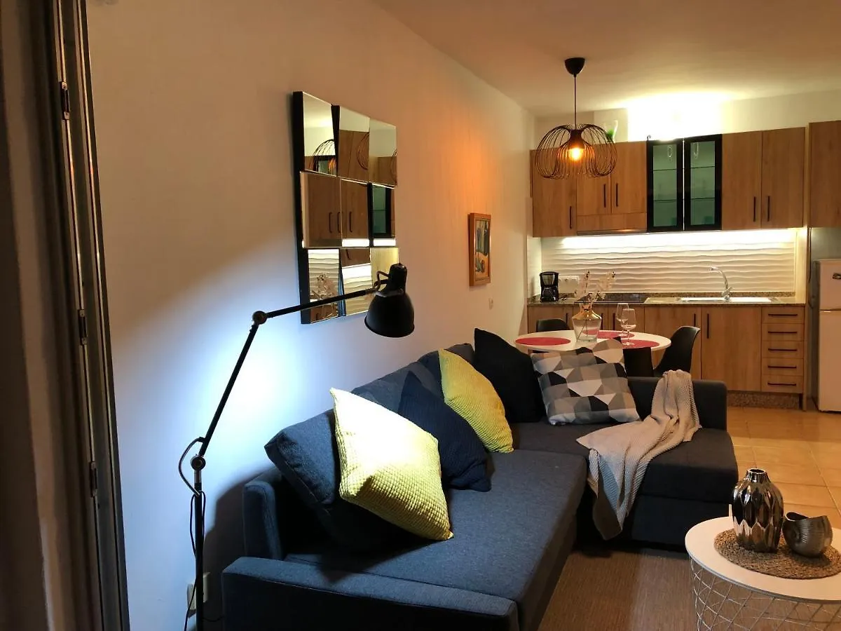 Apt. Balcon Al Mar. Sea View Apartment Tias 0*,